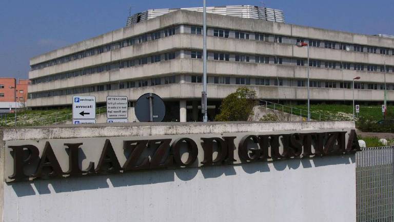 Calunnia e falso dopo la multa contestata: vigili lughesi assolti Calunnia e falso dopo la multa contestata: vigili lughesi assolti