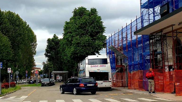 Lugo, caos viabilità alla stazione: serve una soluzione Lugo, caos viabilità alla stazione: serve una soluzione