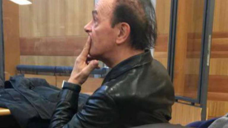 Dodi Battaglia al processo a Rimini: Calunniato, ecco la verità Dodi Battaglia al processo a Rimini: Calunniato, ecco la verità
