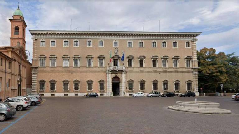 Forlì e Cesena, stop ai cortei no vax Forlì e Cesena, stop ai cortei no vax