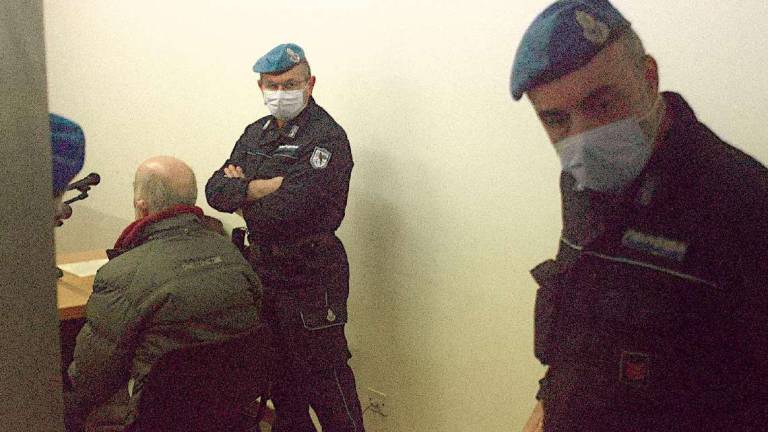 Ravenna, erano stati vaccinati per finta da Passarini, ma rivogliono comunque il loro green pass Ravenna, erano stati vaccinati per finta da Passarini, ma rivogliono comunque il loro green pass