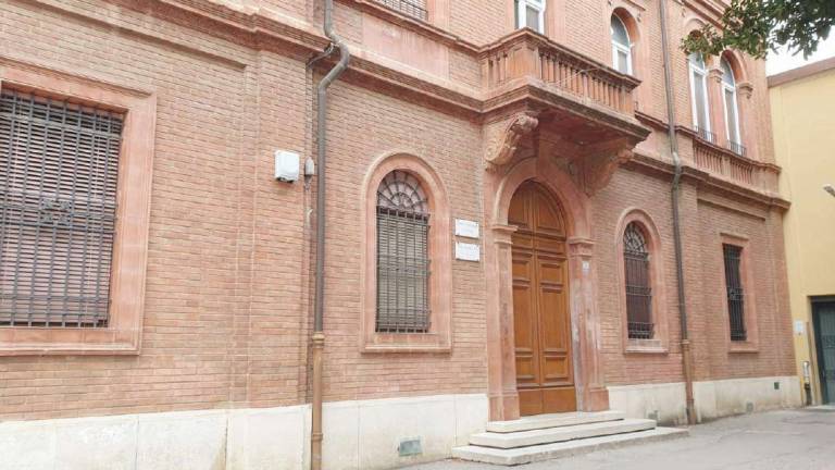 Chiusura scuola Lugo, il S. Giuseppe: «Ospiteremo tutti gli alunni» Chiusura scuola Lugo, il S. Giuseppe: «Ospiteremo tutti gli alunni»