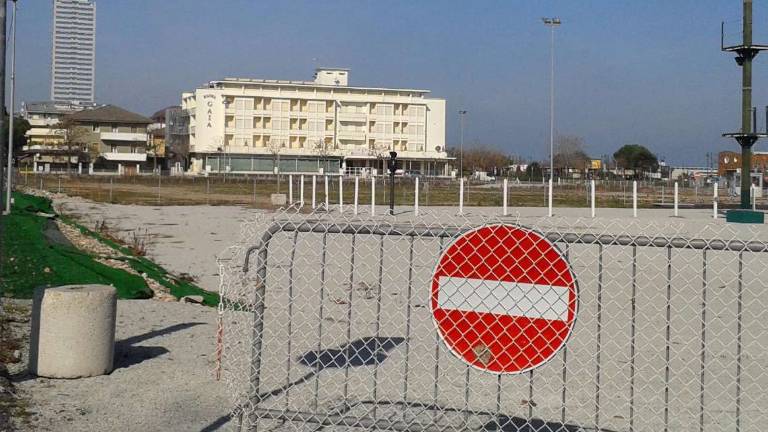 Cesenatico, l'area ex Nuit questa estate rimarrà vuota Cesenatico, l'area ex Nuit questa estate rimarrà vuota