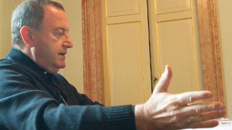 Ravenna, il vescovo: Tante persone in difficoltà, una coppia anziana alla Caritas mi ha colpito Ravenna, il vescovo: Tante persone in difficoltà, una coppia anziana alla Caritas mi ha colpito