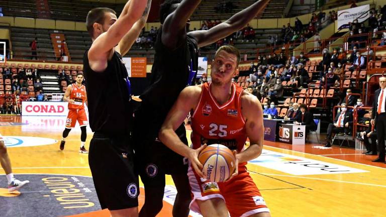 Basket A2, Unieuro: ripartenza con mille incognite Basket A2, Unieuro: ripartenza con mille incognite