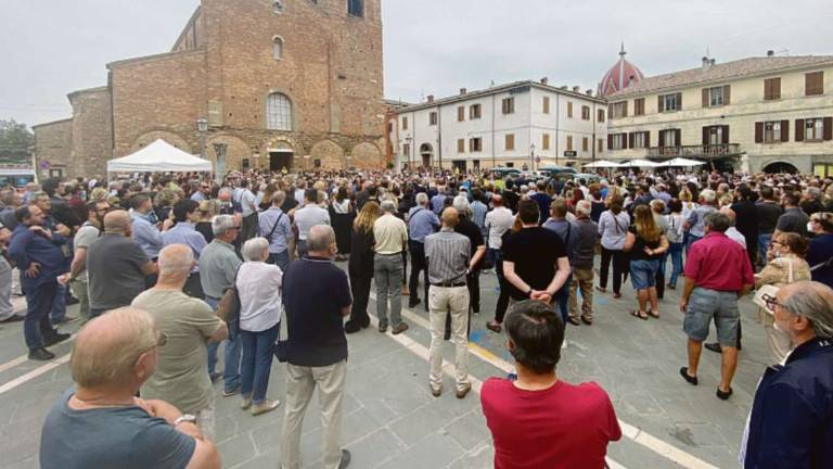 Sarsina, Ugo e Silvia sempre insieme: addio con le parole di Vasco Sarsina, Ugo e Silvia sempre insieme: addio con le parole di Vasco