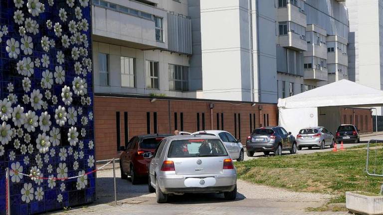 Imola, chiuso anche il drive through dell'ospedale Imola, chiuso anche il drive through dell'ospedale