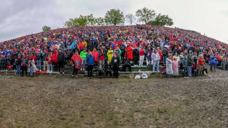 Imola, cadute nel fango e tensioni in tribuna al Gp Imola, cadute nel fango e tensioni in tribuna al Gp