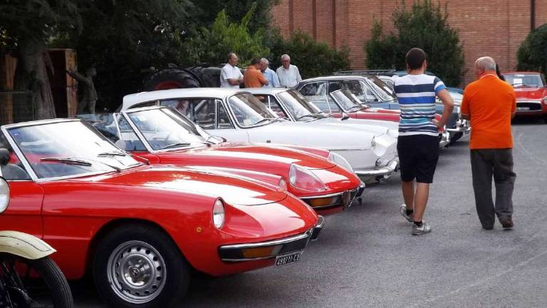 Lugo, torna la Sagra di San Lorenzo con auto, musica e cibo Lugo, torna la Sagra di San Lorenzo con auto, musica e cibo