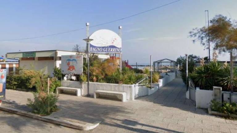 San Mauro Mare, paura per una disabile scomparsa in spiaggia San Mauro Mare, paura per una disabile scomparsa in spiaggia