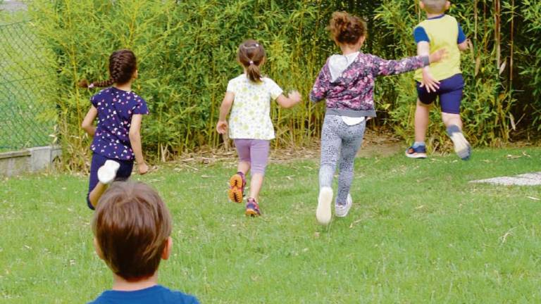 Cesena, educatore gay al centro estivo: mamme schierate con lui Cesena, educatore gay al centro estivo: mamme schierate con lui