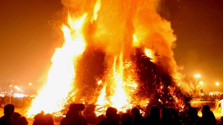 Rimini, fogheracce: per San Giuseppe saranno cinque Rimini, fogheracce: per San Giuseppe saranno cinque
