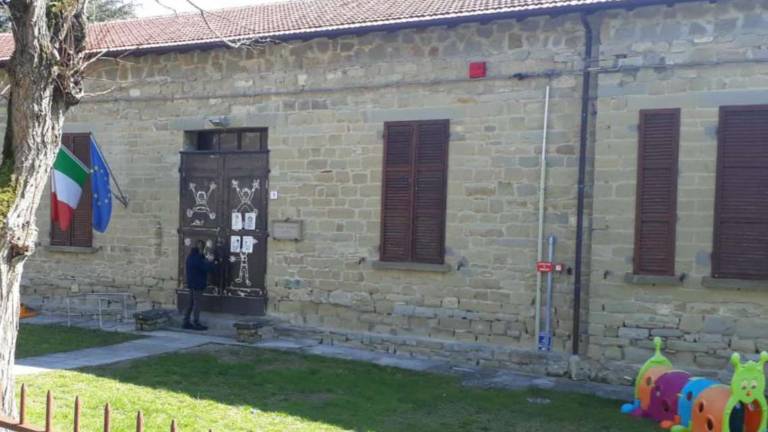 Rogo doloso alla materna: l'arrestato era in cella con falso nome Rogo doloso alla materna: l'arrestato era in cella con falso nome