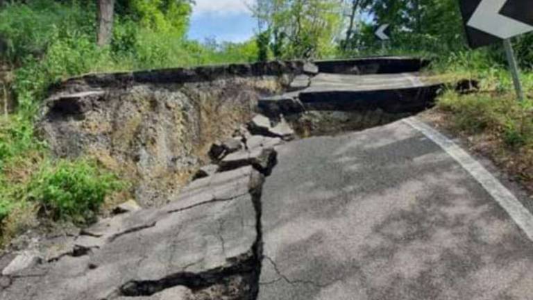 Strade distrutte a Forlì-Cesena, Lattuca: Il tempo di foto e sopralluoghi era 15 giorni fa, ora servono risorse Strade distrutte a Forlì-Cesena, Lattuca: Il tempo di foto e sopralluoghi era 15 giorni fa, ora servono risorse