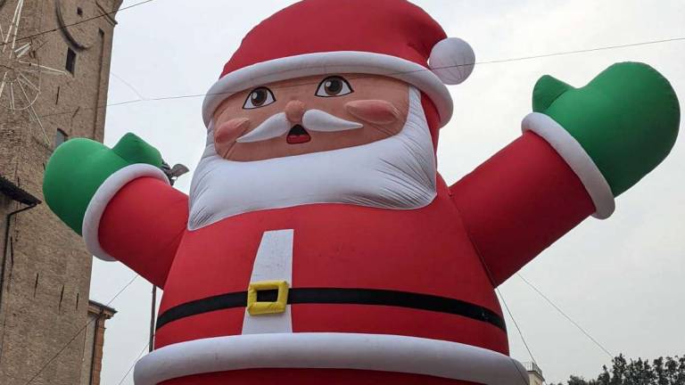 Cesena: per le feste investiti 200 mila euro Cesena: per le feste investiti 200 mila euro