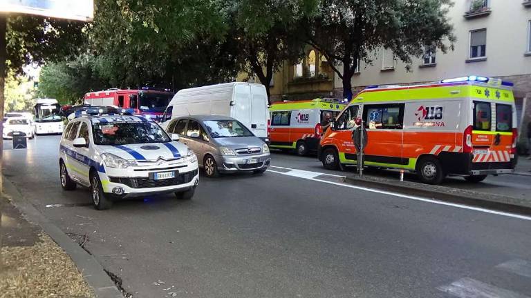 Faenza, incidente in zona stazione: feriti due ragazzi Faenza, incidente in zona stazione: feriti due ragazzi