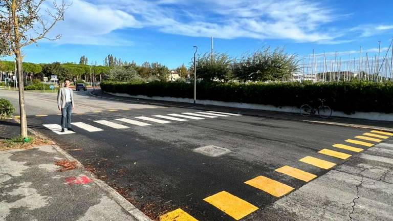 Cesenatico, attraversamenti pedonali rialzati vicino a scuola Cesenatico, attraversamenti pedonali rialzati vicino a scuola