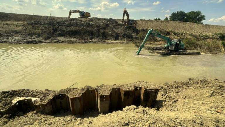 A Cà di Lugo il cantiere più complesso per ripristinare l'argine A Cà di Lugo il cantiere più complesso per ripristinare l'argine