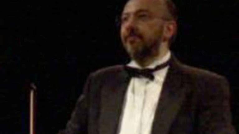 Mazzotti dirige l'Orchestra del COmunale di Bologna Mazzotti dirige l'Orchestra del COmunale di Bologna