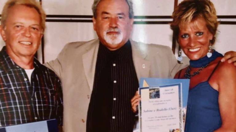 Sabine dal cuore d'oro: la super-benefattrice tedesca è tornata a Cesenatico Sabine dal cuore d'oro: la super-benefattrice tedesca è tornata a Cesenatico