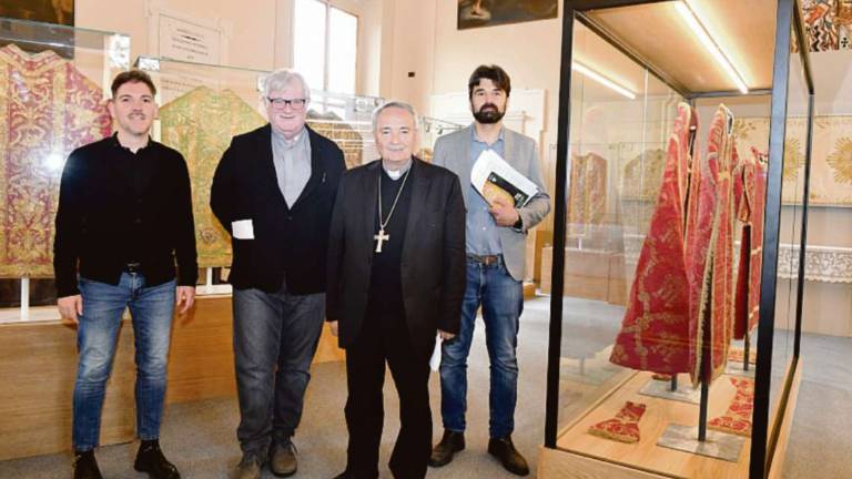 Forlì, gli abiti religiosi diventano moda Forlì, gli abiti religiosi diventano moda