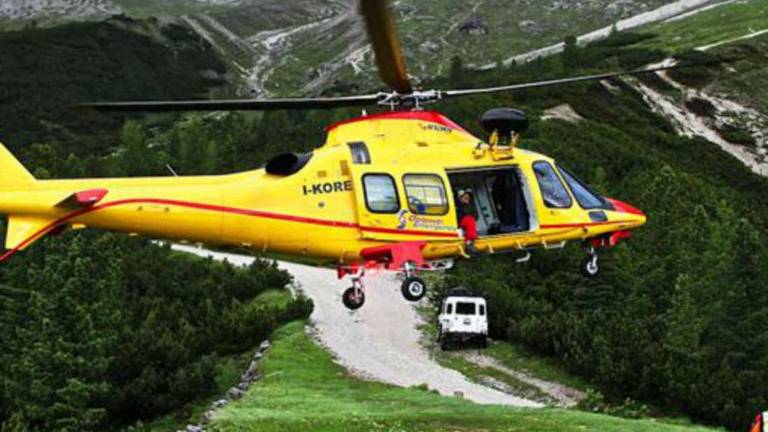 Bloccati in montagna sotto la grandine: soccorsi 5 riminesi Bloccati in montagna sotto la grandine: soccorsi 5 riminesi