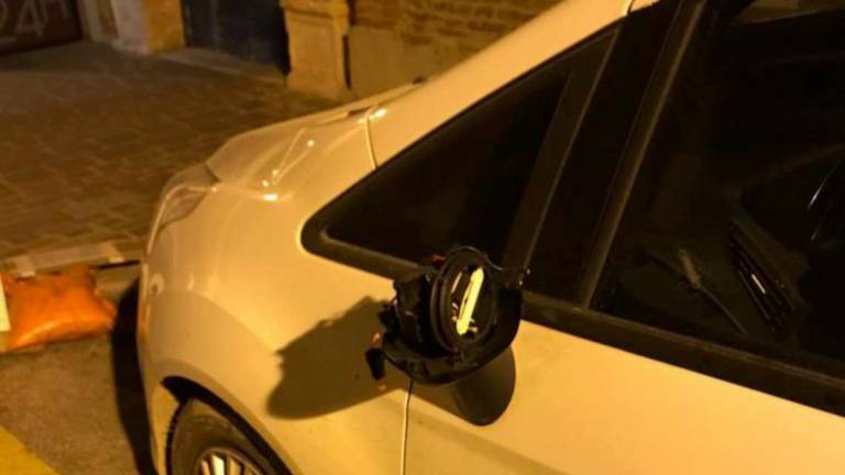 Alcolici al tavolo di minori a Ravenna: genitori dalla polizia locale Alcolici al tavolo di minori a Ravenna: genitori dalla polizia locale