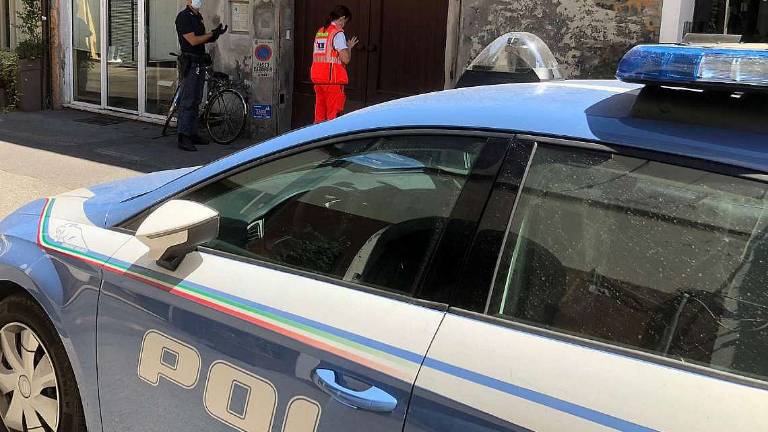 Cesena: 63enne trovato morto in casa Cesena: 63enne trovato morto in casa