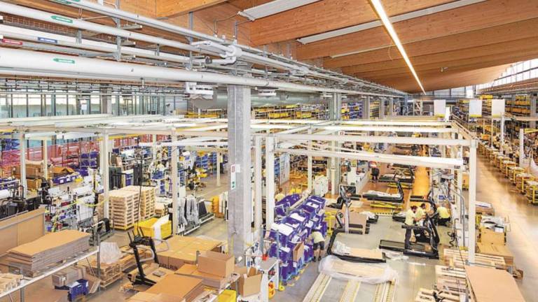 Cesena, operaio travolto in azienda dal muletto in retromarcia Cesena, operaio travolto in azienda dal muletto in retromarcia