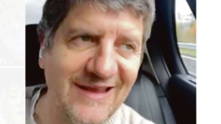 Da Diego Abatantuono a Fabio De Luigi: tutti uniti per Mattia, picchiato a Santarcangelo VIDEO Da Diego Abatantuono a Fabio De Luigi: tutti uniti per Mattia, picchiato a Santarcangelo VIDEO