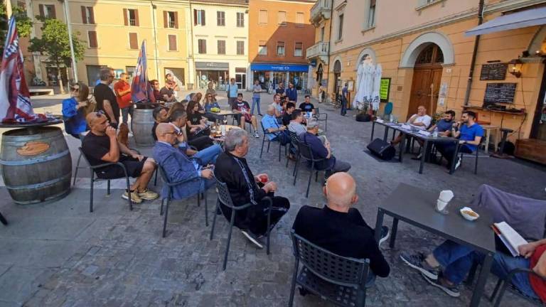 Calcio D, Ecco le carte della Coaps: Imolese deferita e Deni invitato a lasciare. Il proprietario diventerà Savini Calcio D, Ecco le carte della Coaps: Imolese deferita e Deni invitato a lasciare. Il proprietario diventerà Savini