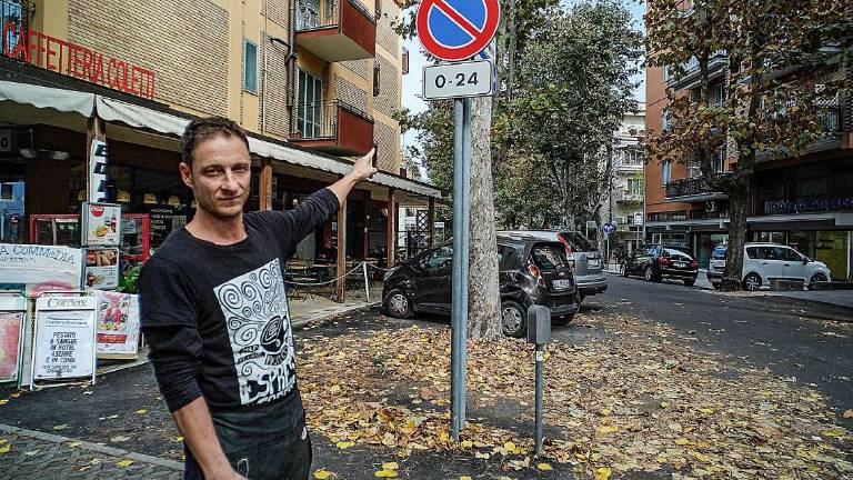 Rimini. Divieti di sosta e niente parcheggi, le proteste Rimini. Divieti di sosta e niente parcheggi, le proteste