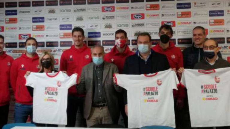 Forlì, torna Sport a palazzo: il basket entra nelle scuole Forlì, torna Sport a palazzo: il basket entra nelle scuole