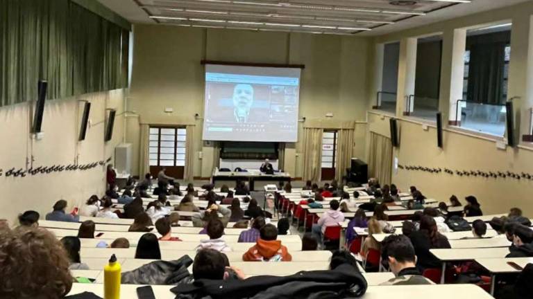 Forlì. L'ansia della guerra tra gli studenti Forlì. L'ansia della guerra tra gli studenti
