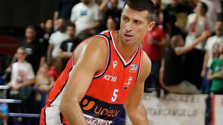 Basket A2, l'universo di Cinciarini tra Unieuro, Orasì e derby Basket A2, l'universo di Cinciarini tra Unieuro, Orasì e derby