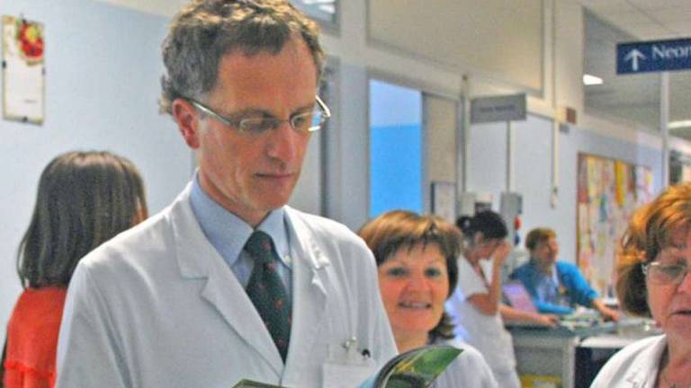 Forlì, il primario del Morgagni Pierantoni: Allarme Delta, attenzione ai contagi a scuola Forlì, il primario del Morgagni Pierantoni: Allarme Delta, attenzione ai contagi a scuola