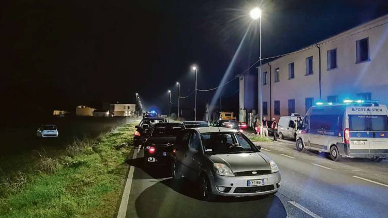 Ravenna, sbanda sulla Reale: tamponamento a catena a Mezzano Ravenna, sbanda sulla Reale: tamponamento a catena a Mezzano