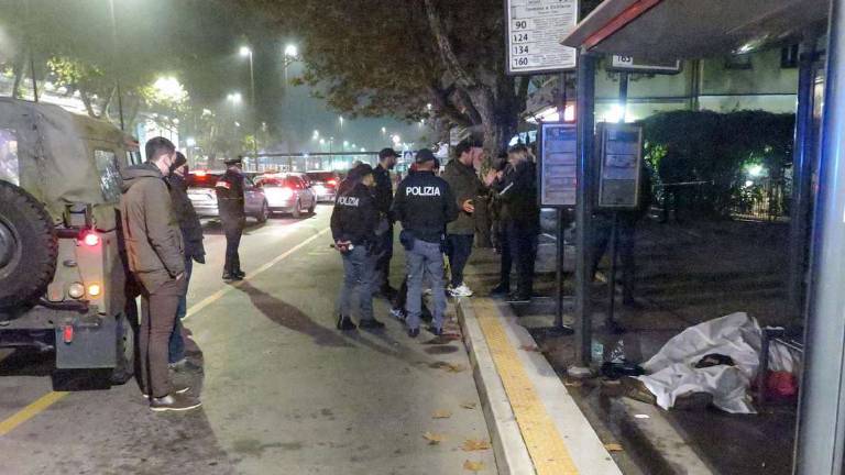 Rimini. Sicurezza in stazione, i taxisti chiedono un presidio fisso Rimini. Sicurezza in stazione, i taxisti chiedono un presidio fisso
