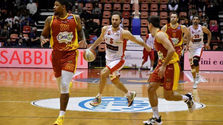 Basket, via alla riforma di A2 e B: ecco cosa succederà Basket, via alla riforma di A2 e B: ecco cosa succederà
