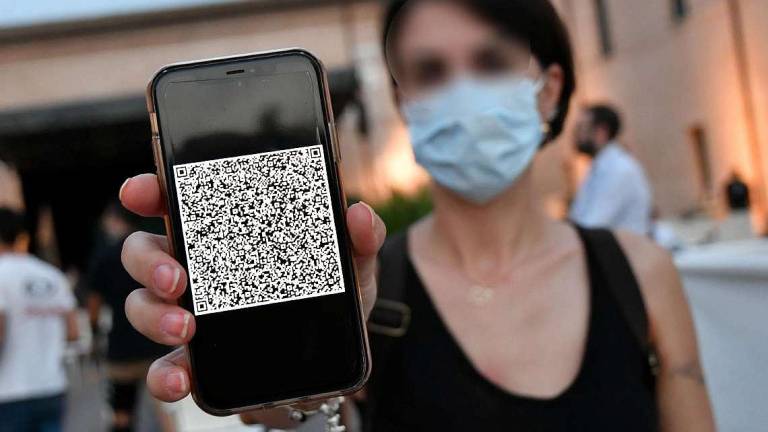 Green pass, i sindacati: Sì ai vaccini ma turni a rischio Green pass, i sindacati: Sì ai vaccini ma turni a rischio