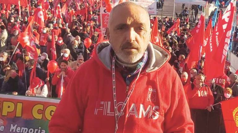 Una voce da Cesena sul palco della protesta a Roma Una voce da Cesena sul palco della protesta a Roma