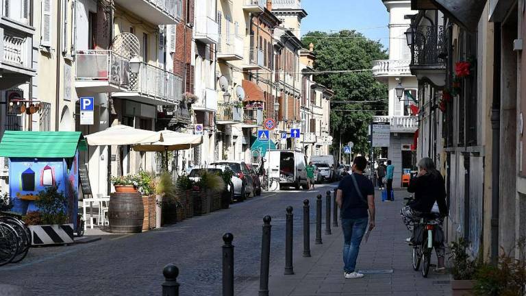 Centro storico: tre vie riservate ai tavolini Centro storico: tre vie riservate ai tavolini