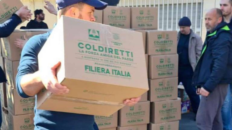 Forlì, spesa sospesa per l'Ucraina a Campagna amica Forlì, spesa sospesa per l'Ucraina a Campagna amica
