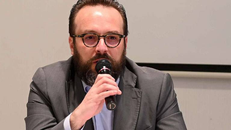Basket B, Andrea Costa: un giugno torrido sul fronte economico Basket B, Andrea Costa: un giugno torrido sul fronte economico