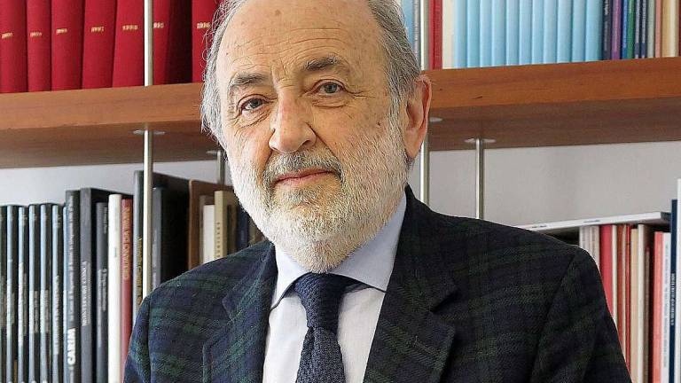Rimini. Grossi: Terza dose ai medici dopo le categorie deboli Rimini. Grossi: Terza dose ai medici dopo le categorie deboli
