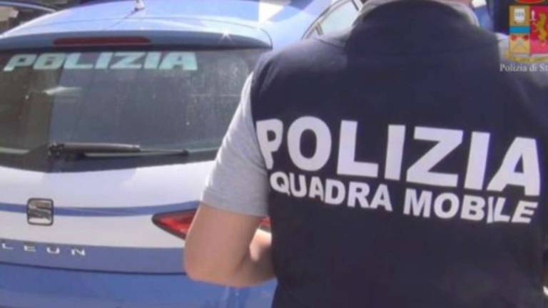 Rimini, finti carabinieri truffano anziana per 25mila euro Rimini, finti carabinieri truffano anziana per 25mila euro