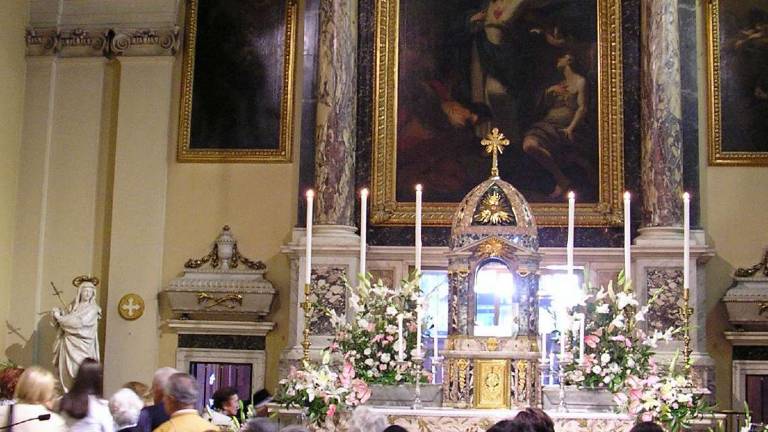 Forlì, l'ultima messa delle clarisse Forlì, l'ultima messa delle clarisse