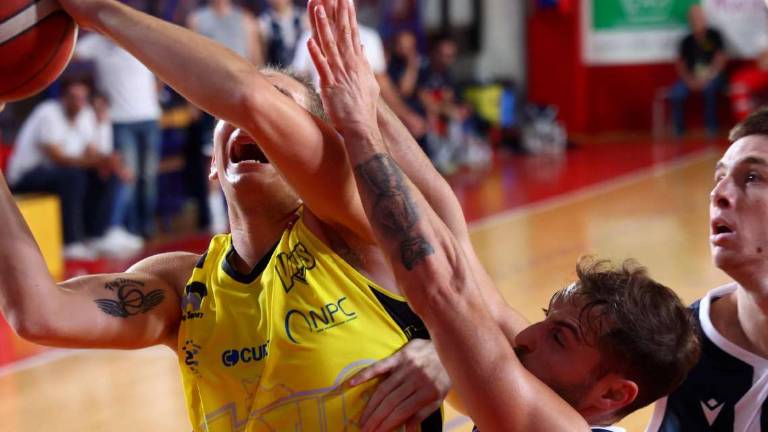 La Virtus si ferma sul più bello, un black-out e Jesi fa festa La Virtus si ferma sul più bello, un black-out e Jesi fa festa
