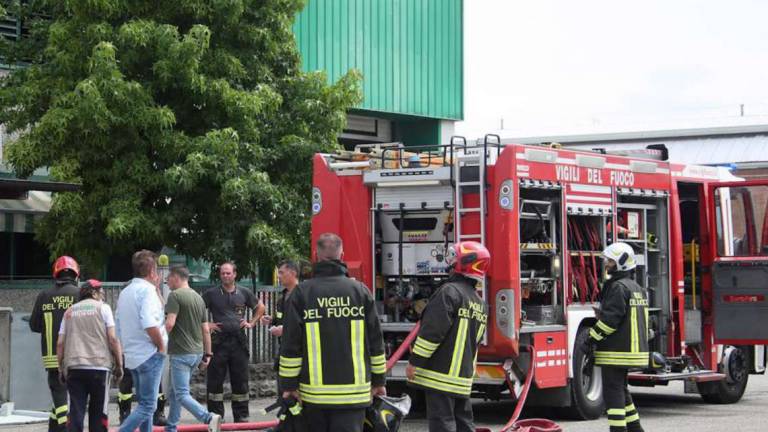 Bubano, incendio in una falegnameria Bubano, incendio in una falegnameria
