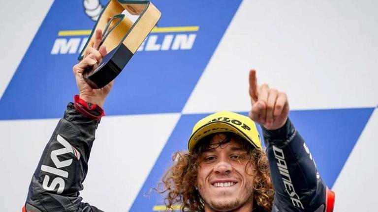 Motociclismo, Bezzecchi piace a tutti: duello Vr46-Yamaha Petronas Motociclismo, Bezzecchi piace a tutti: duello Vr46-Yamaha Petronas